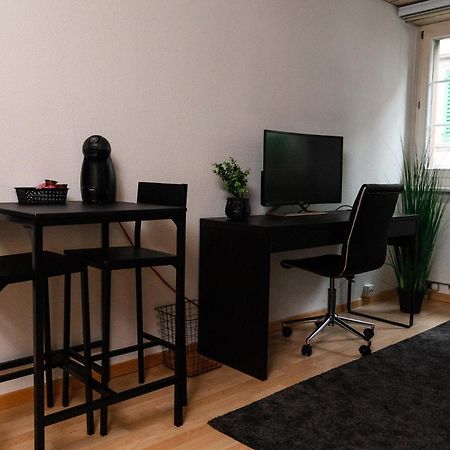 Citycenter Apartment With Parking Люцерн Екстериор снимка