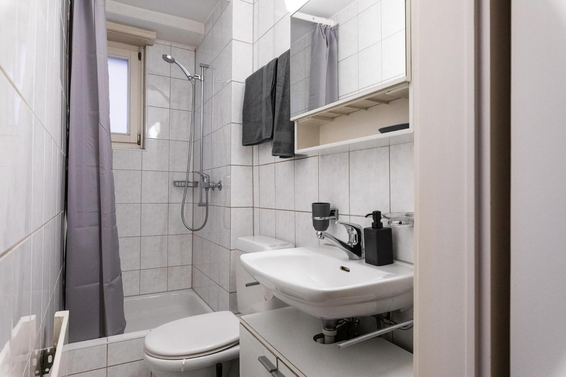 Citycenter Apartment With Parking Люцерн Екстериор снимка